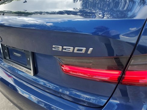 Used 2021 BMW 330i Sedan w/ Convenience Package image 5