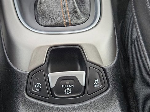 Used 2018 Jeep Compass Latitude image 22