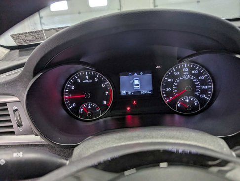 Used 2019 Kia Optima LX image 22