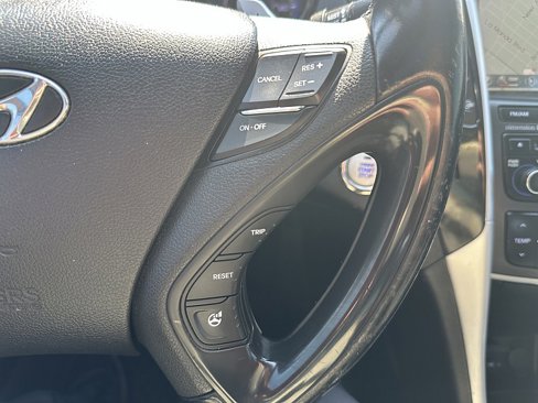 Used 2014 Hyundai Sonata SE w/ Premium Package 03 image 16