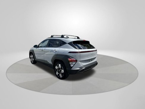 Used 2024 Hyundai Kona SEL image 5