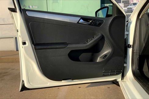 Used 2017 Volkswagen Jetta SE image 20