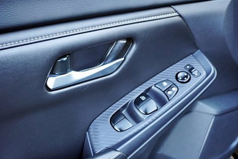Used 2024 Nissan Sentra SV image 22