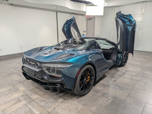 Used 2025 McLaren Artura Spider image 27