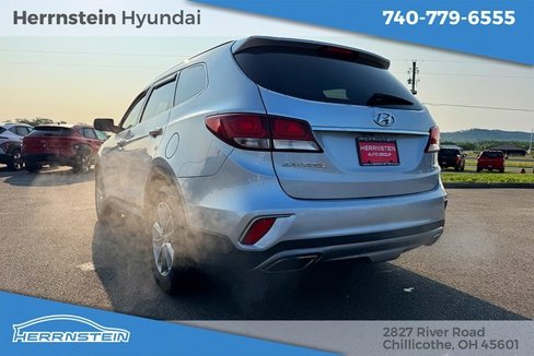 Used 2017 Hyundai Santa Fe SE image 5