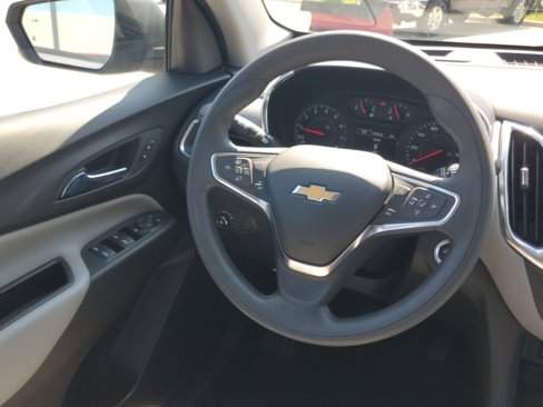 Used 2024 Chevrolet Equinox LS w/ Driver Confidence II Package image 7