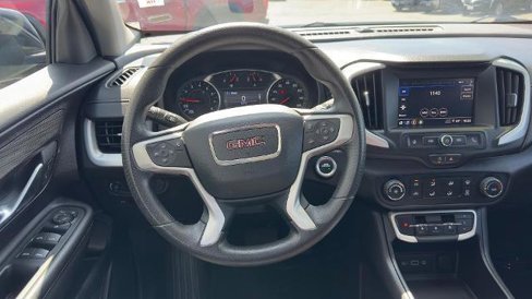 Used 2024 GMC Terrain SLE image 76