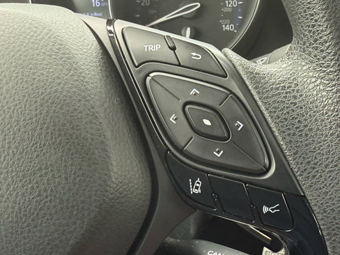 Used 2019 Toyota C-HR LE image 20