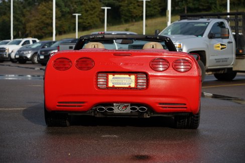 Used 2000 Chevrolet Corvette Convertible w/ Performance Handling Pkg image 4