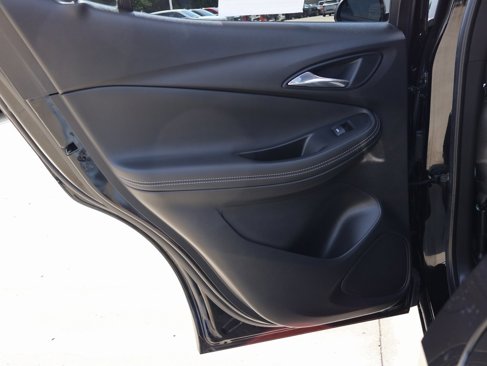 Used 2021 Buick Encore GX Select image 25