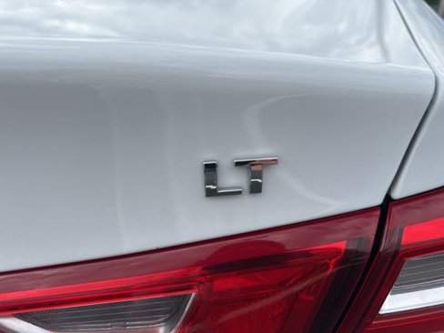 Used 2024 Chevrolet Malibu LT image 27