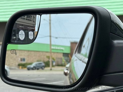 Used 2018 Ford Explorer XLT w/ Equipment Group 201A image 33