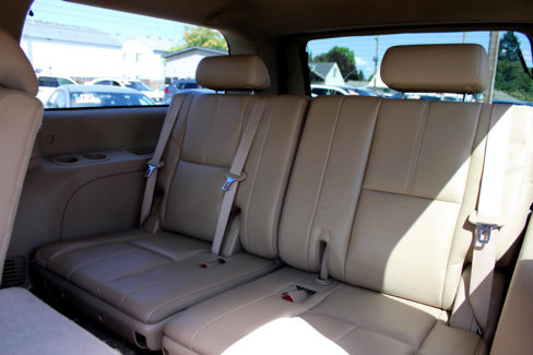Used 2010 Chevrolet Suburban LT image 16