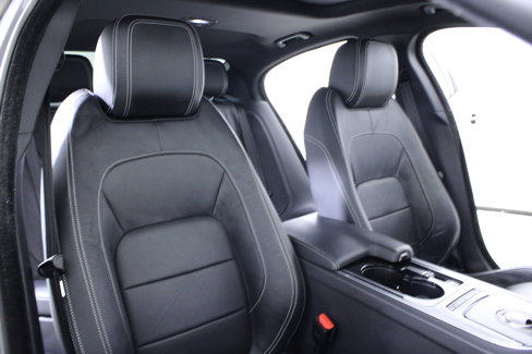 Used 2017 Jaguar XE R-Sport image 20