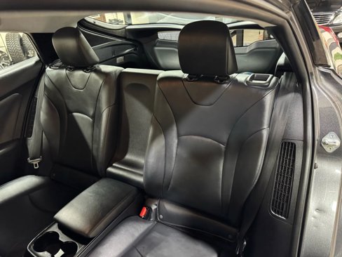 Used 2018 Toyota Prius Prime Premium image 33