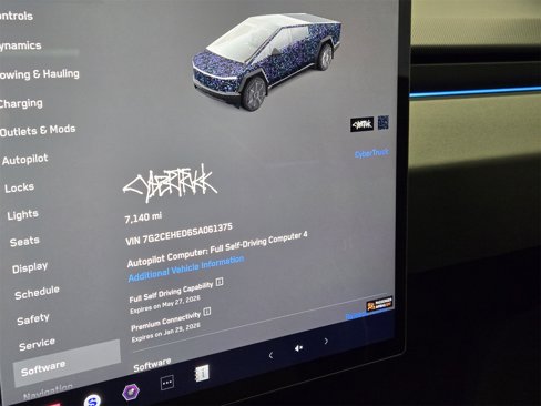 Used 2025 Tesla Cybertruck AWD Crew Cab image 21