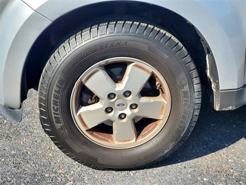 Used 2011 Ford Escape XLT image 6