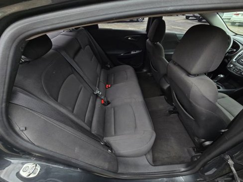 Used 2018 Chevrolet Malibu LS image 13