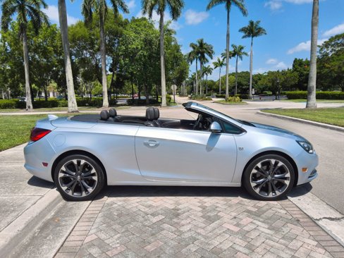 Used 2019 Buick Cascada Premium image 5