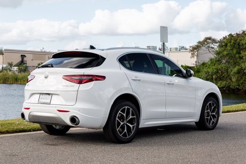 Used 2021 Alfa Romeo Stelvio Ti w/ Nero Edizione image 3