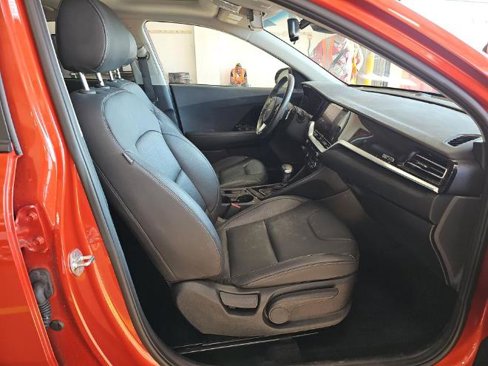 Used 2022 Kia Niro Touring Special Edition image 9