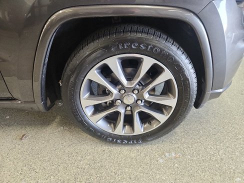 Used 2018 Jeep Grand Cherokee Overland image 8