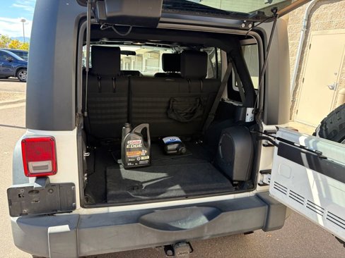 Used 2009 Jeep Wrangler Unlimited Rubicon image 21