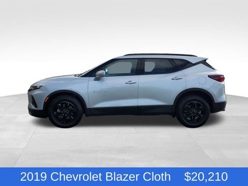 Certified 2019 Chevrolet Blazer LT image 2