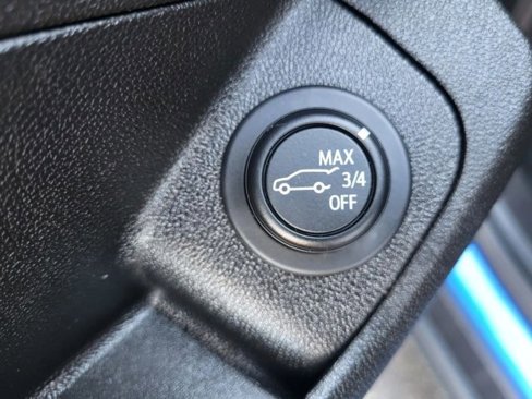 Used 2024 GMC Terrain SLT image 29