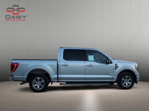 Used 2021 Ford F150 XLT w/ Equipment Group 302A High image 4
