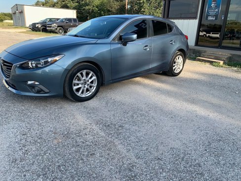 Used 2016 MAZDA MAZDA3 i Touring w/ Popular Equipment Package image 3