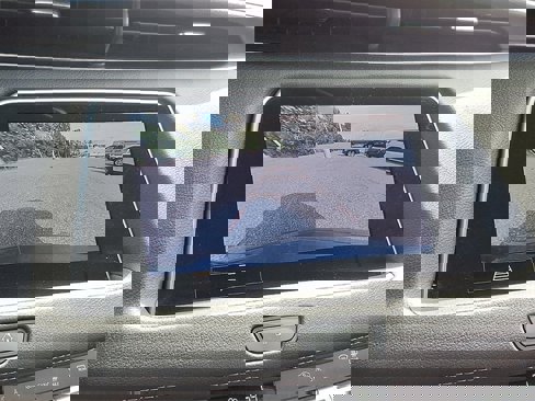 Used 2022 Cadillac XT4 Luxury w/ Cold Weather Package image 18