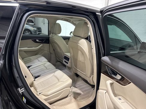 Used 2017 Audi Q7 3.0T Premium Plus image 59