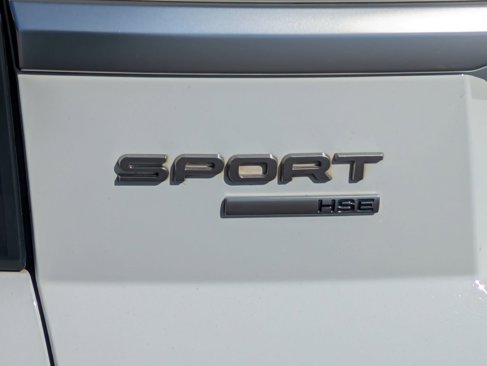 Used 2019 Land Rover Range Rover Sport HSE image 32