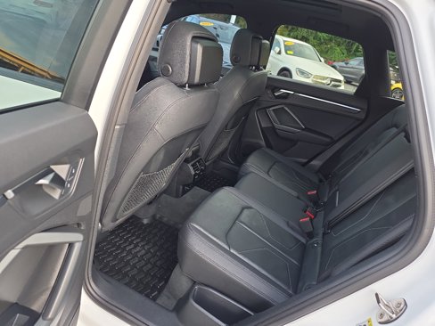 Used 2022 Audi Q3 2.0T Premium Plus w/ Premium Plus Package image 51