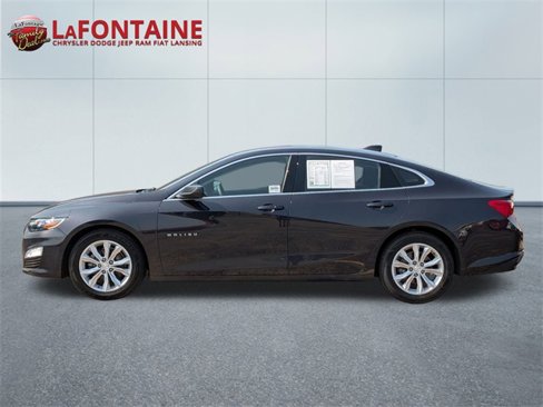Used 2023 Chevrolet Malibu LT image 2