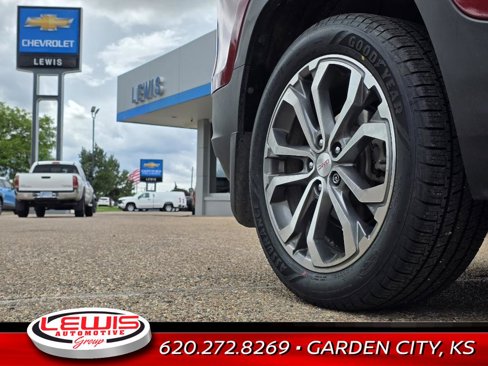 Used 2020 GMC Terrain SLT w/ Preferred Package image 28