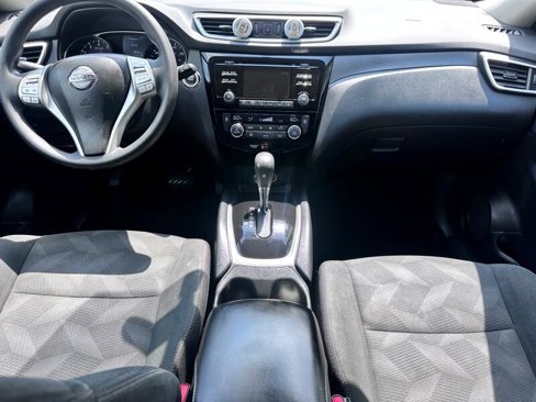 Used 2015 Nissan Rogue SV image 13