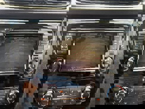 Used 2022 Nissan Rogue Sport S image 23