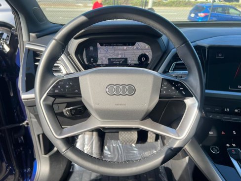 Used 2023 Audi Q4 e-tron Premium Plus w/ Premium Plus image 13