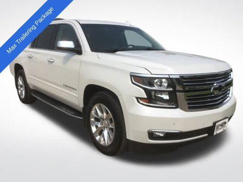 Used 2018 Chevrolet Suburban Premier image 3