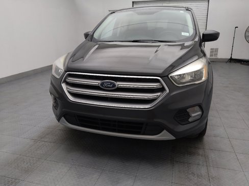 Used 2017 Ford Escape SE image 15