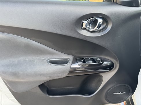 Used 2013 Nissan Juke NISMO image 25