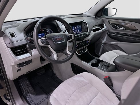 Used 2024 GMC Terrain SLE w/ Driver Convenience Package image 9