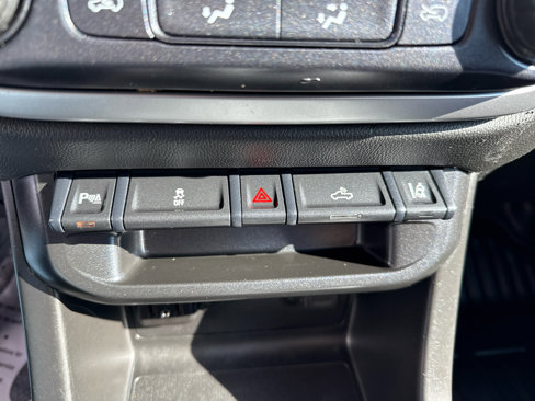 Used 2020 Chevrolet Colorado LT w/ Safety Package image 19