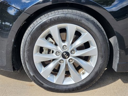 Used 2018 Kia Optima LX w/ 17" Alloy Wheels Package image 22