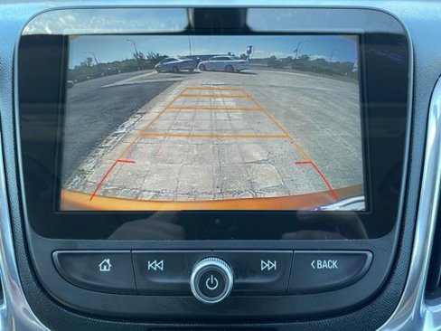 Used 2018 Chevrolet Equinox LT w/ Sun & Infotainment Package image 20