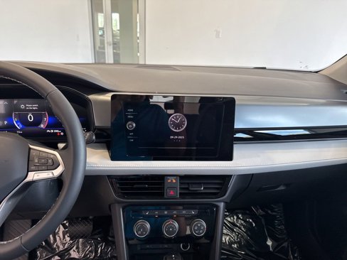 New 2025 Volkswagen Taos S image 22
