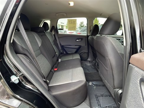 Used 2022 Nissan Rogue SV image 28