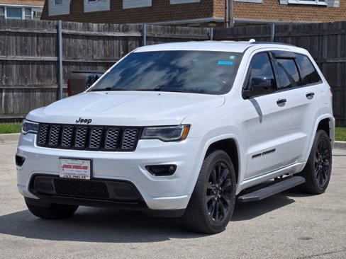 Used 2021 Jeep Grand Cherokee Laredo X image 3